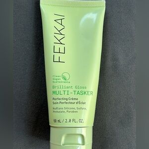 FEKKAI - BRILLIANT GLOSSING STYLING CRÈME for hair.